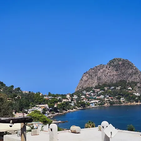 Baia Delle Sirene By World *